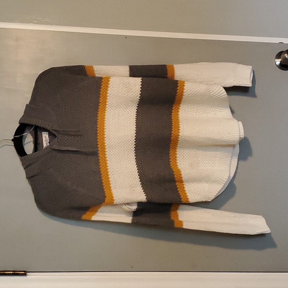 Women's Hooded Sweater Size Xl